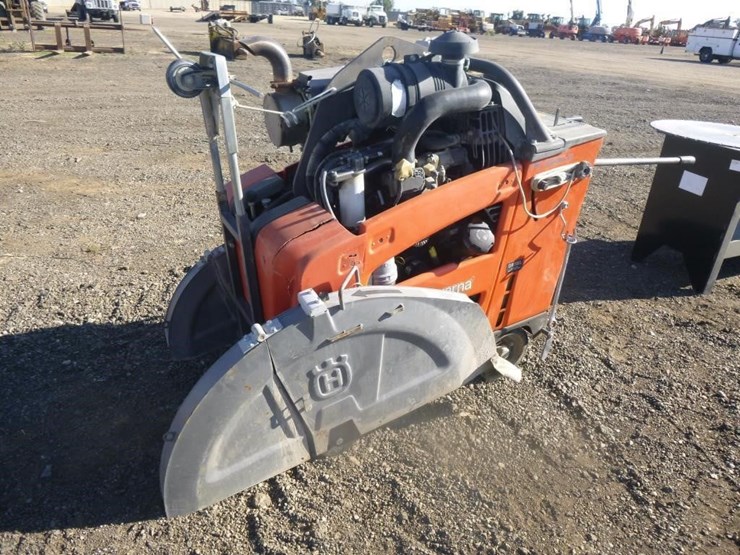 2020-husqvarna-fs-5000-walk-behind-concrete-saw-image-1