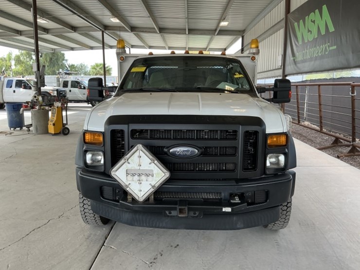2008-ford-f550-image-3