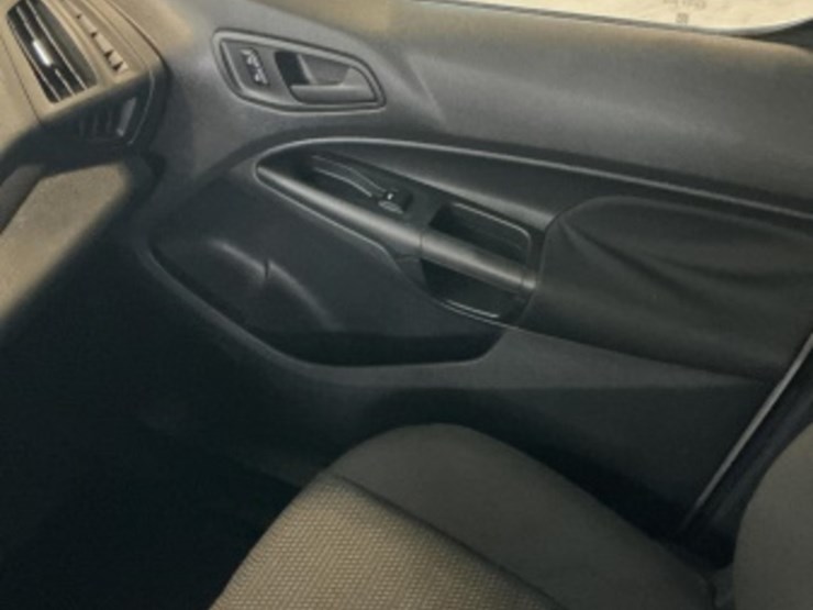 2015-ford-transit-connect-image-22