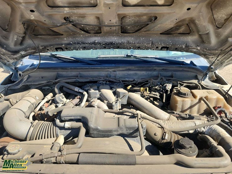 2011-ford-f550-image-30