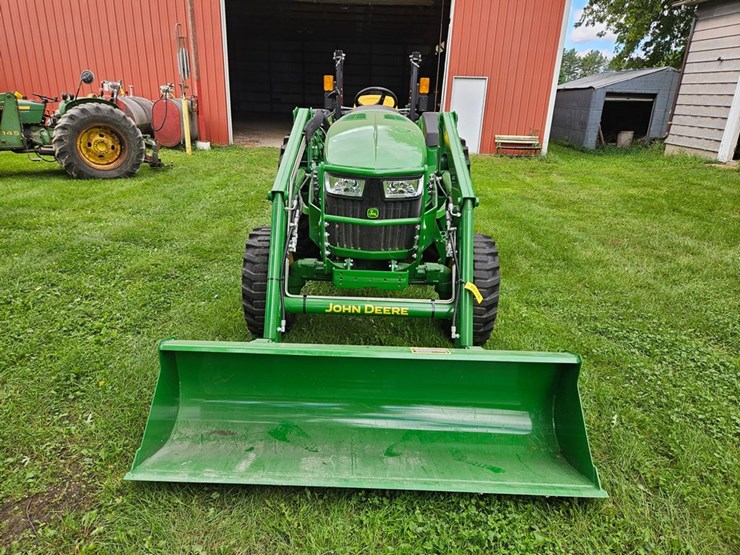 john-deere-4066m-image-8