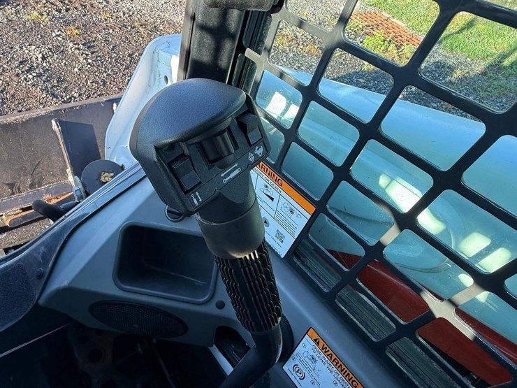 2018-bobcat-s550-image-19