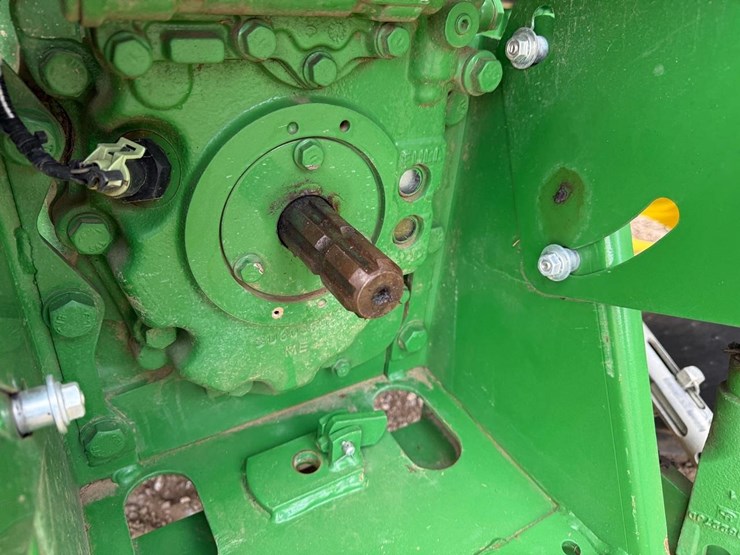 2021-john-deere-5055e-image-15