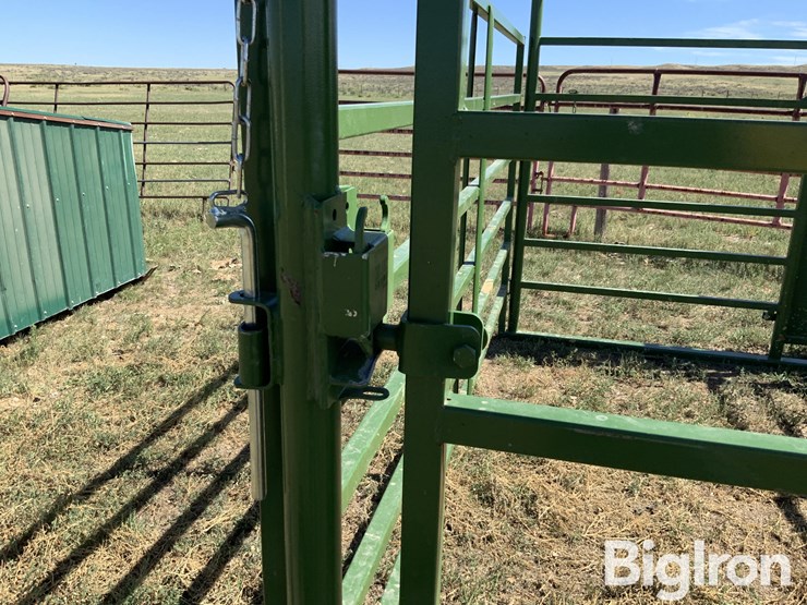 powder-river-calving-pen-w/self-catch-head-catch-image-14