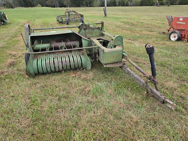 john-deere-14t-image-1