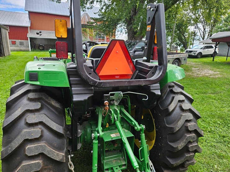 john-deere-4066m-image-19