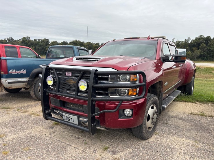 2019-chevrolet-silverado-3500hd-image-1