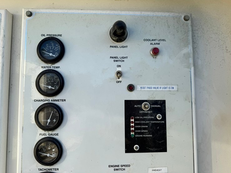 #3501-•-whisperwatt-dca-1651v-towable-generator-image-36
