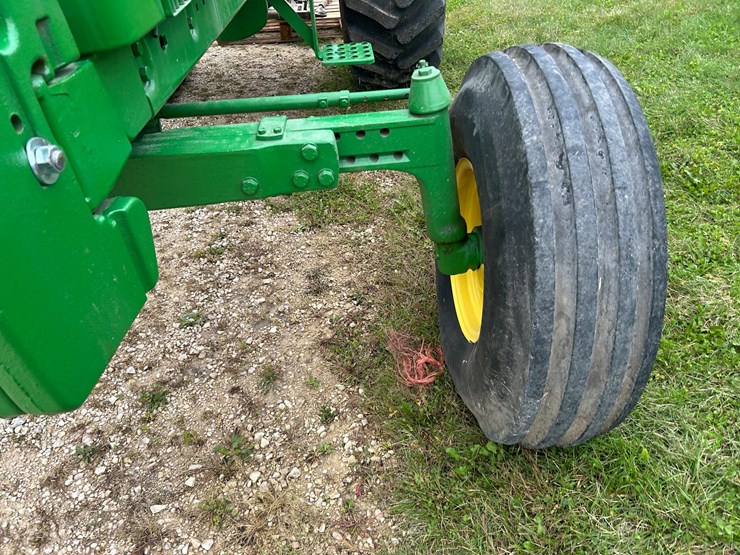 john-deere-4430-image-11