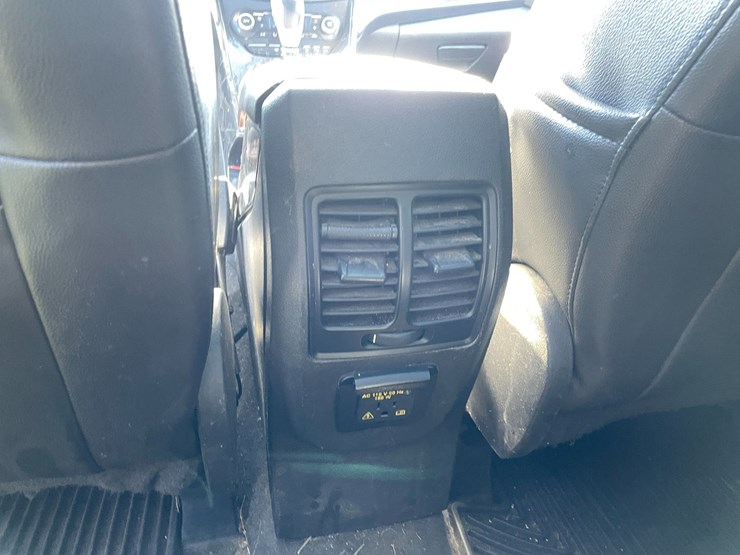 2014-ford-escape-titanium-image-25