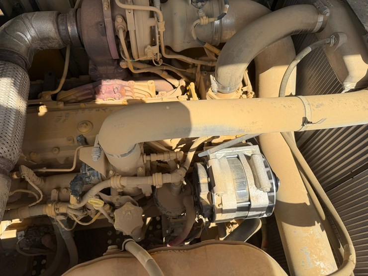 2024-deere-210g-lc-image-61