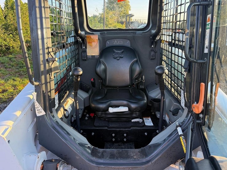 2018-bobcat-s550-image-16