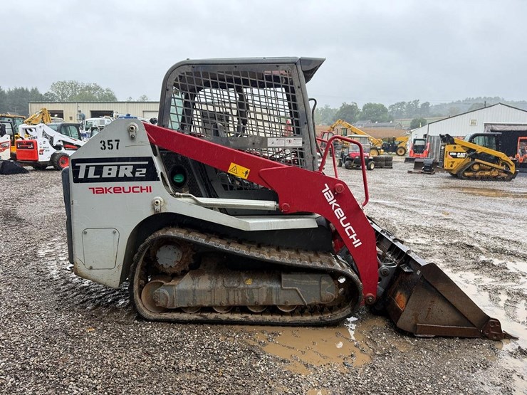 2020-takeuchi-tl8-image-5
