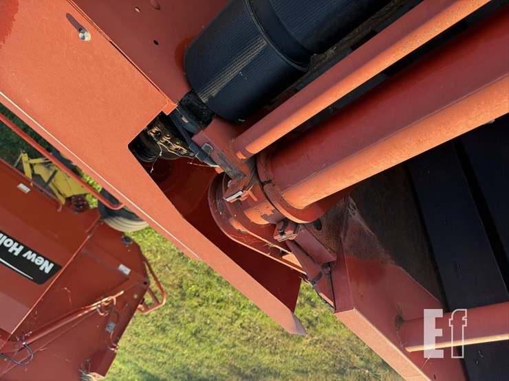 new-holland-br7090-image-53
