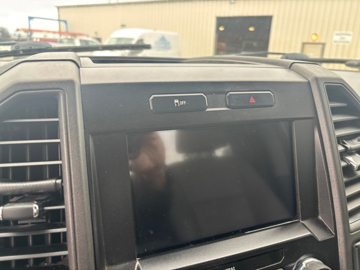 2022-ford-f250-image-46
