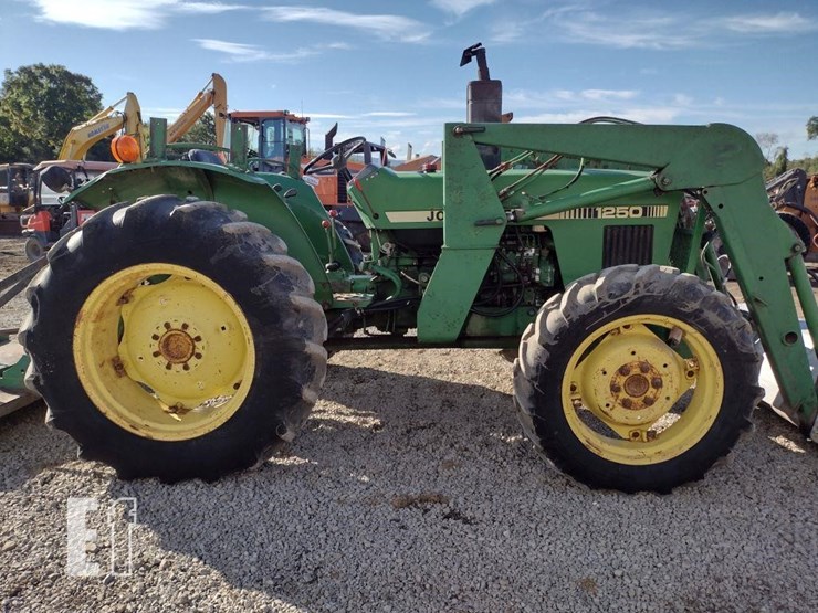 john-deere-1250-image-25
