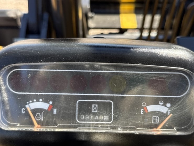 caterpillar-dp115-image-31