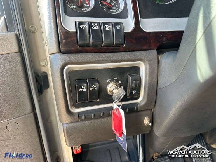 kenworth-t800-image-19
