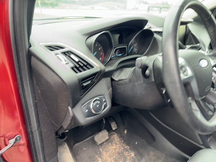 2015-ford-escape-image-29