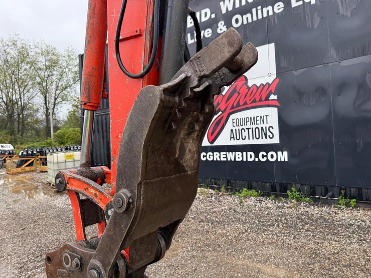 2012-kubota-kx080-3-image-9