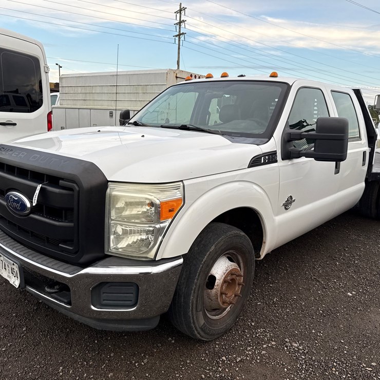 2011 FORD F350