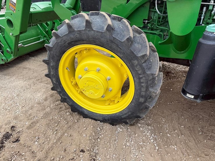 2021-john-deere-5055e-image-19