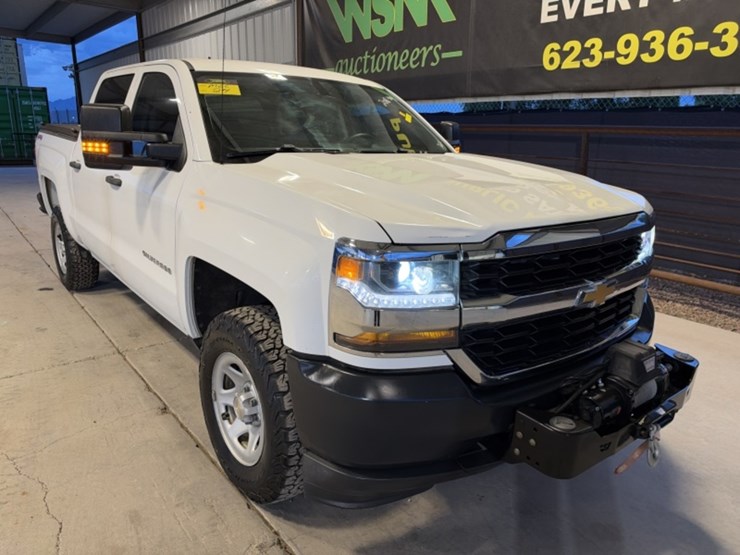 2018-chevrolet-silverado-1500-image-2