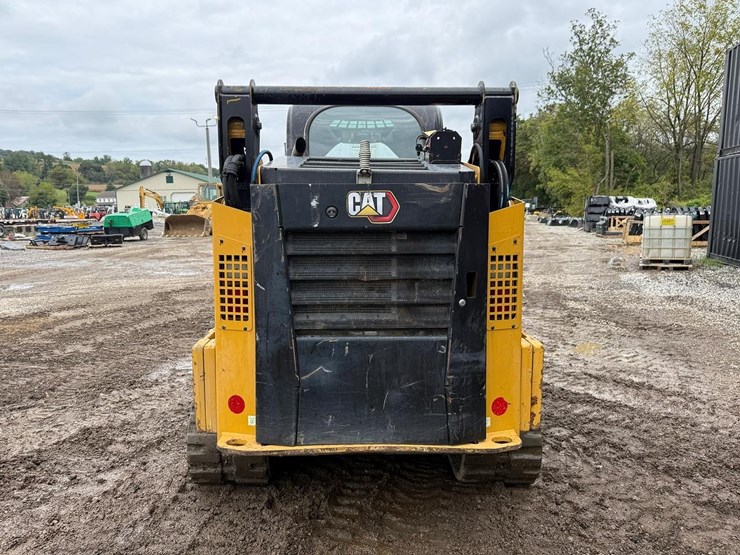 2023-caterpillar-259d3-image-3
