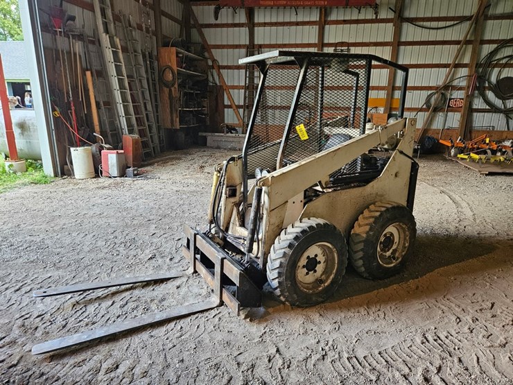 #8703-•-hydra-mac-mmii10-skid-steer-image-1