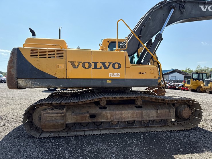 volvo-ec330-image-8