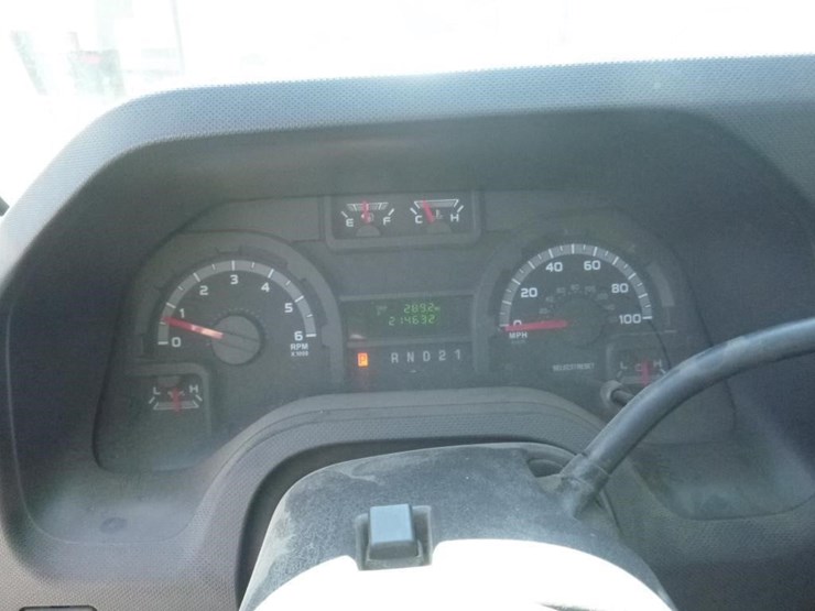 2009-ford-econoline-350-image-13