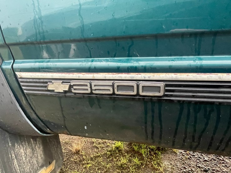 1996-chevrolet-3500-image-9