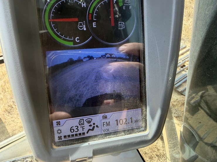 2024-deere-210g-lc-image-73