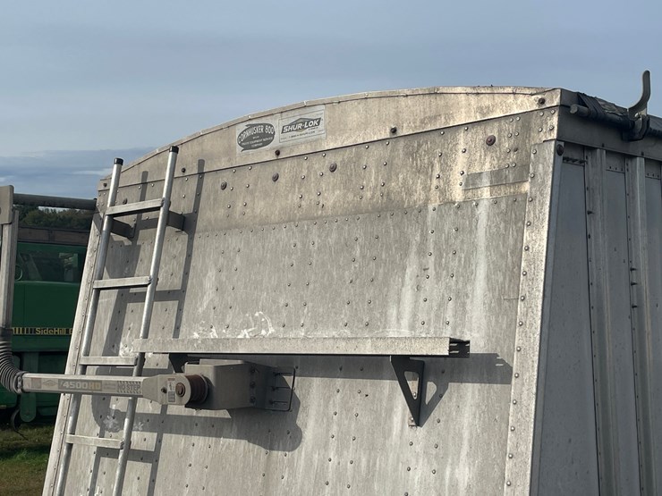 2020-cornhusker-hopper-bottom-image-21
