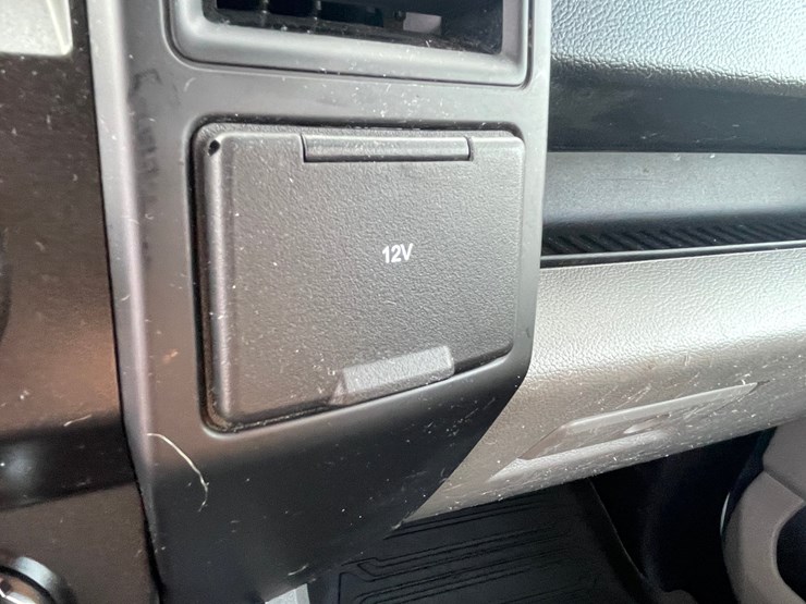 2020-ford-f150-image-59