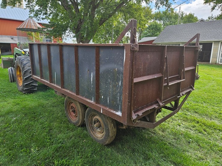 #8705-•-tandem-axle-dump-wagon-image-4