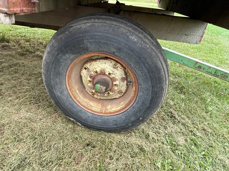 john-deere-16-image-25
