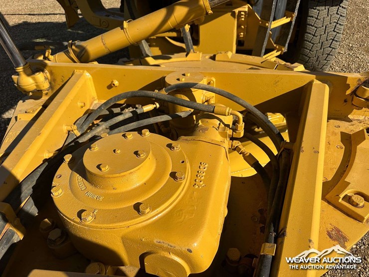 caterpillar-140m-image-18
