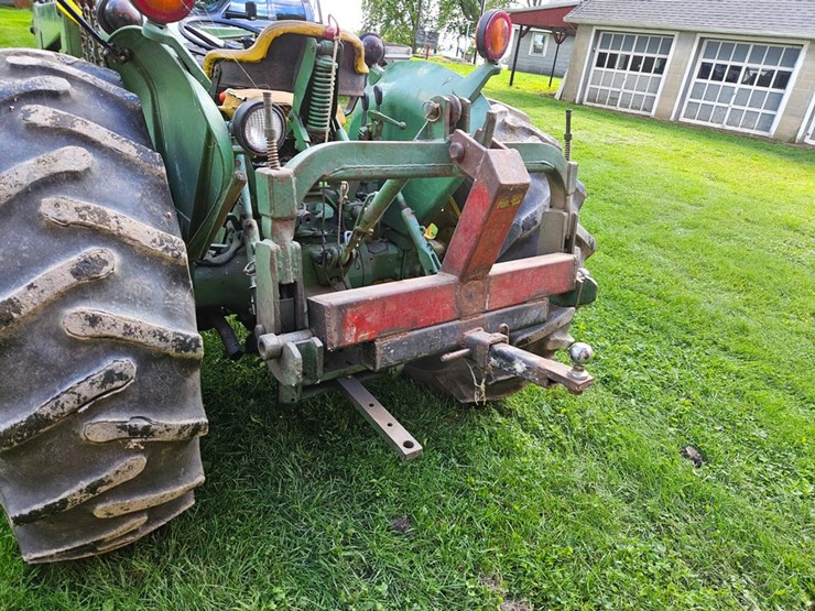 john-deere-2440-image-13