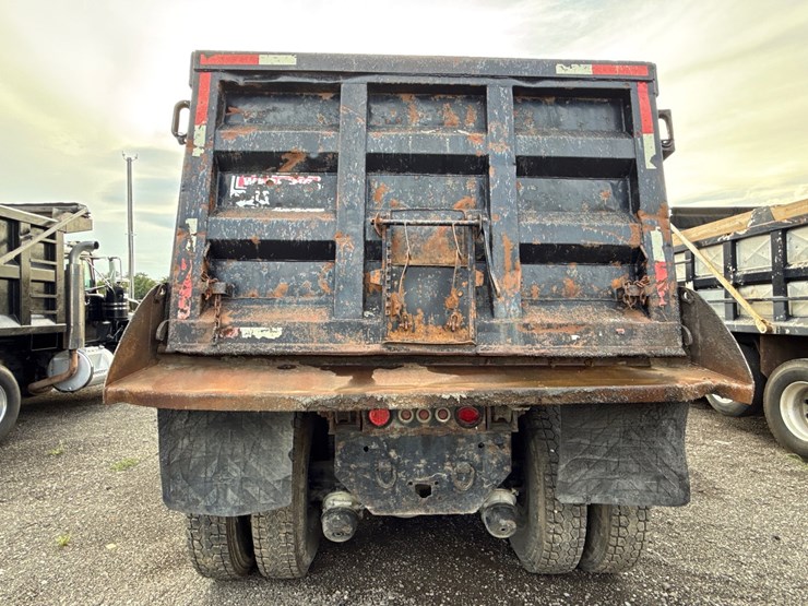 peterbilt-379-image-8