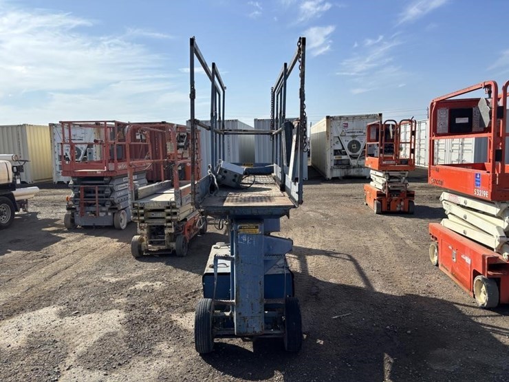 up-right-sl-20d-scissor-lift-image-7