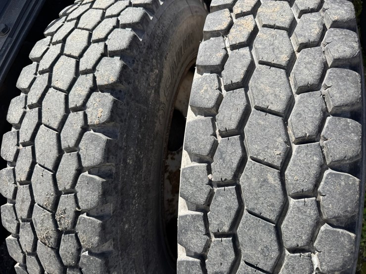 1997-ford-tractor-image-69