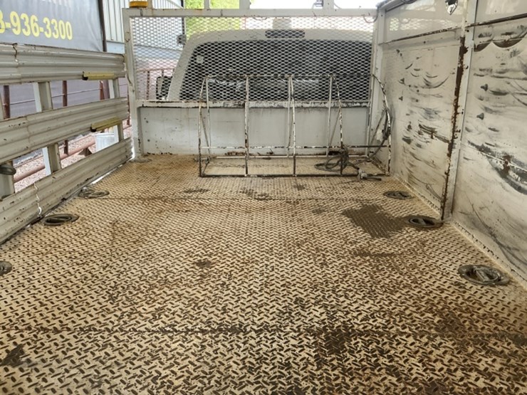 2016-ford-f550-image-9