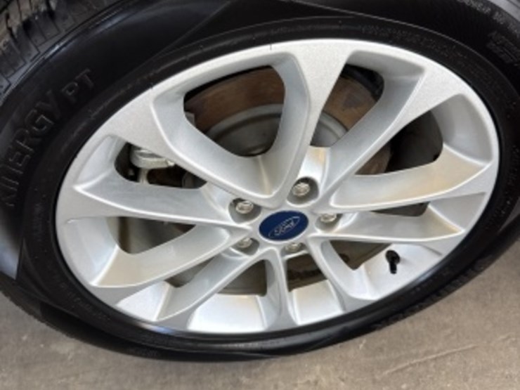 2019-ford-fusion-sdn-image-9