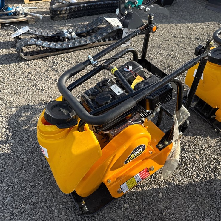 #1047 • C90T PLATE COMPACTOR