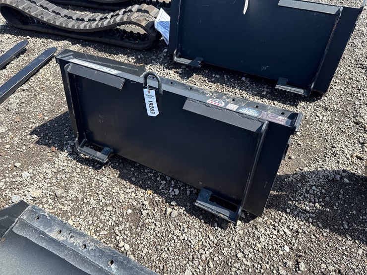 #2044-•-blue-diamond-44"-mini-skid-steer-smooth-bucket-image-3