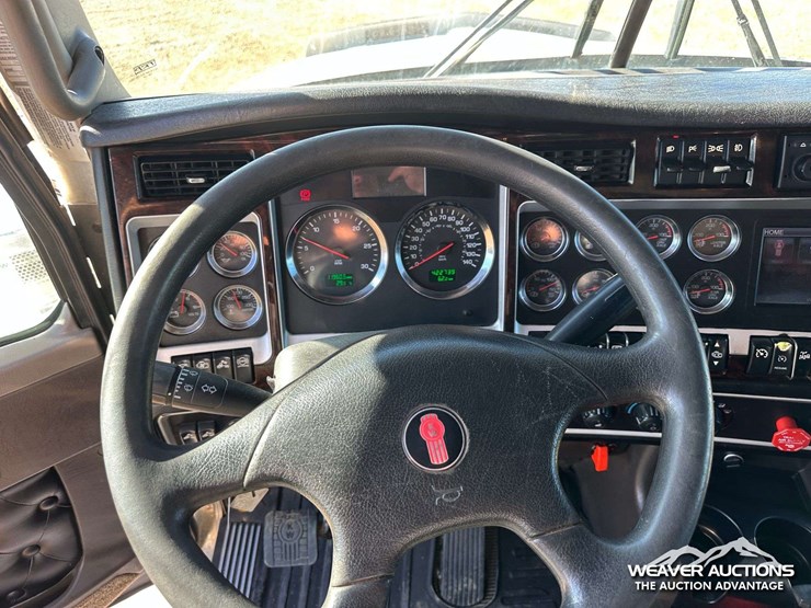 kenworth-t800-image-15
