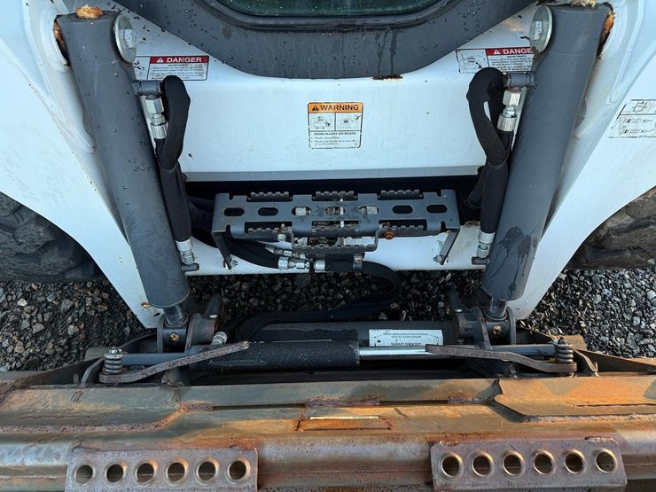 2018-bobcat-s550-image-10