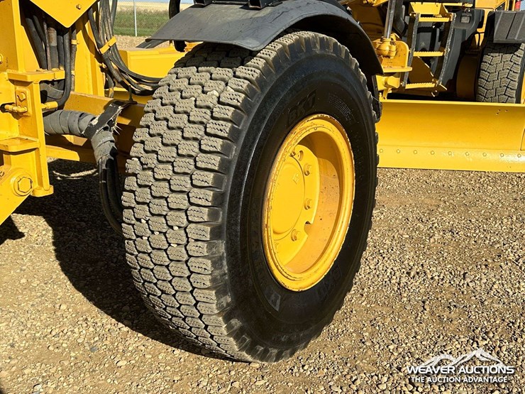 caterpillar-140m-image-25