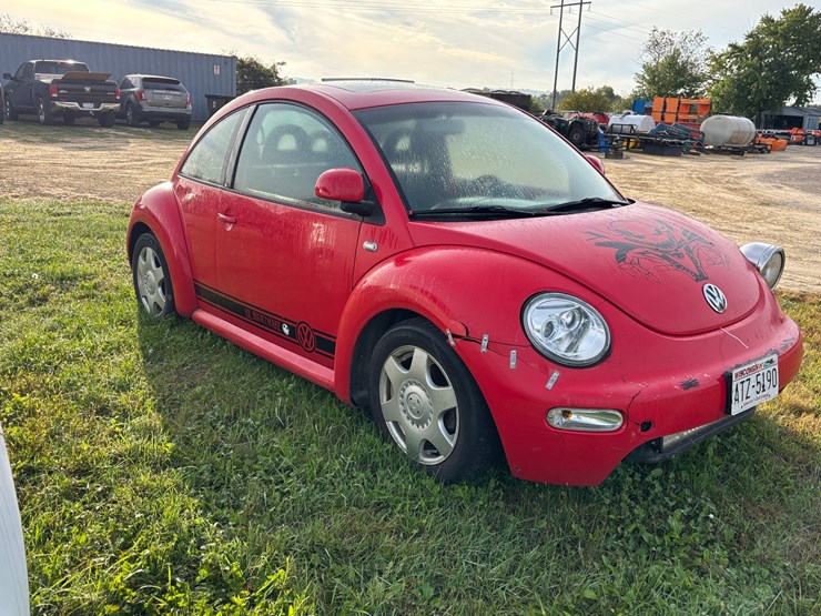 #1307-•-2001-volkswagon-beetle-(has-wi-title)-image-3